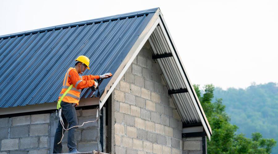 Expert top industrial roofings services in Ithaca, MI